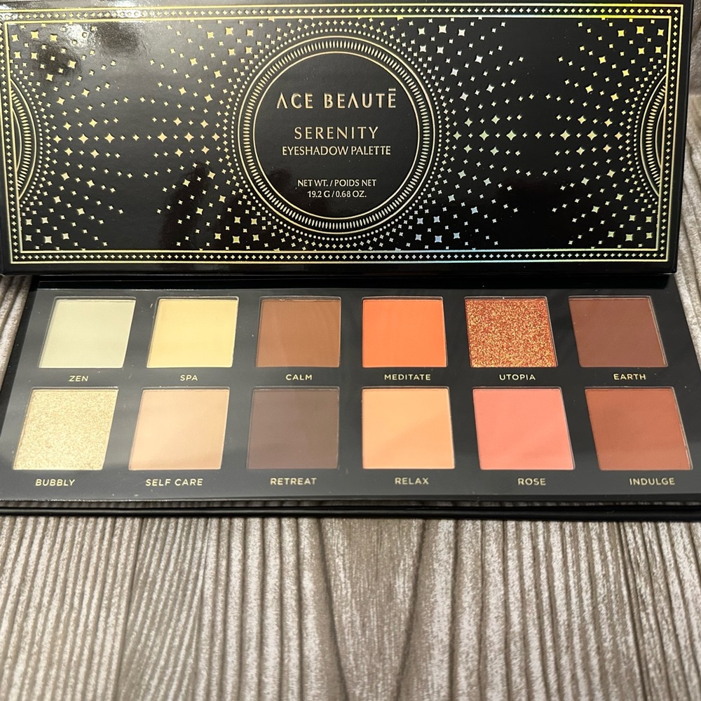 Ace Beautē Serenity Eyeshadow Palette
